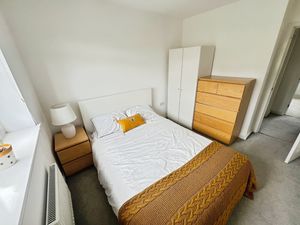 Bedroom- click for photo gallery